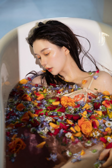 撕开美女蕾丝